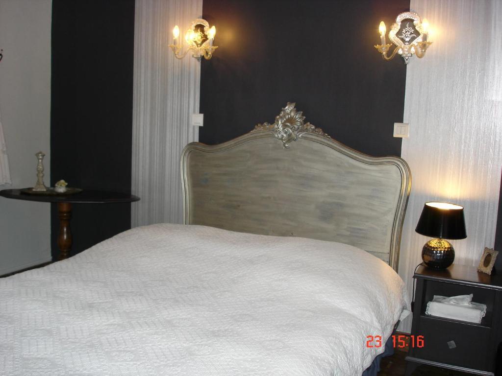 Logis Hotel Domaine Du Moulin Saint-Avold Kamer foto